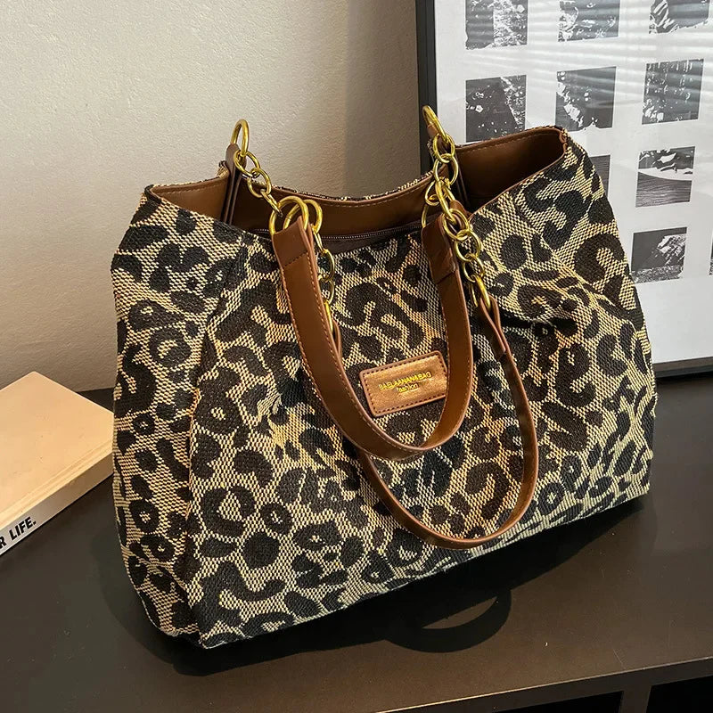 Leonora - Leopard Charm Tote Taske