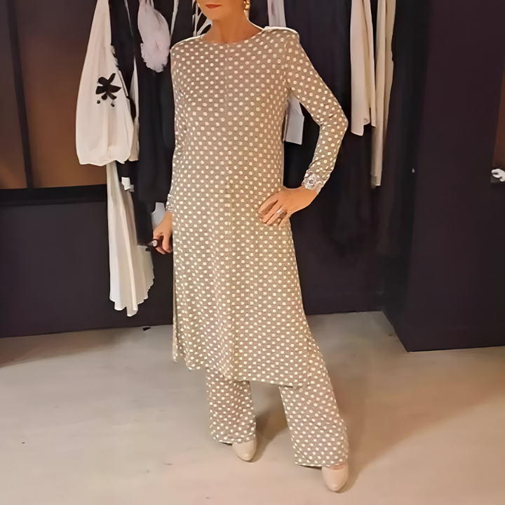 Maryse - To-Delt Sæt Med Muntre Prikker