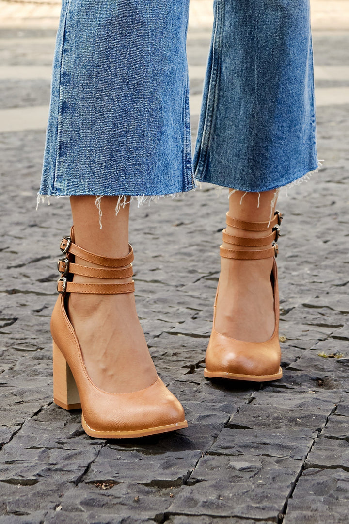 Caa - Enkle Sandaler Med Ankelrem