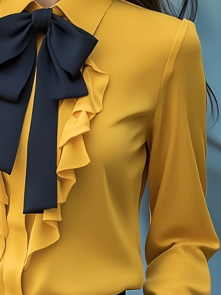 Dwyna – Langærmet Bluse Med Knapper Og Flæset Sløjfe