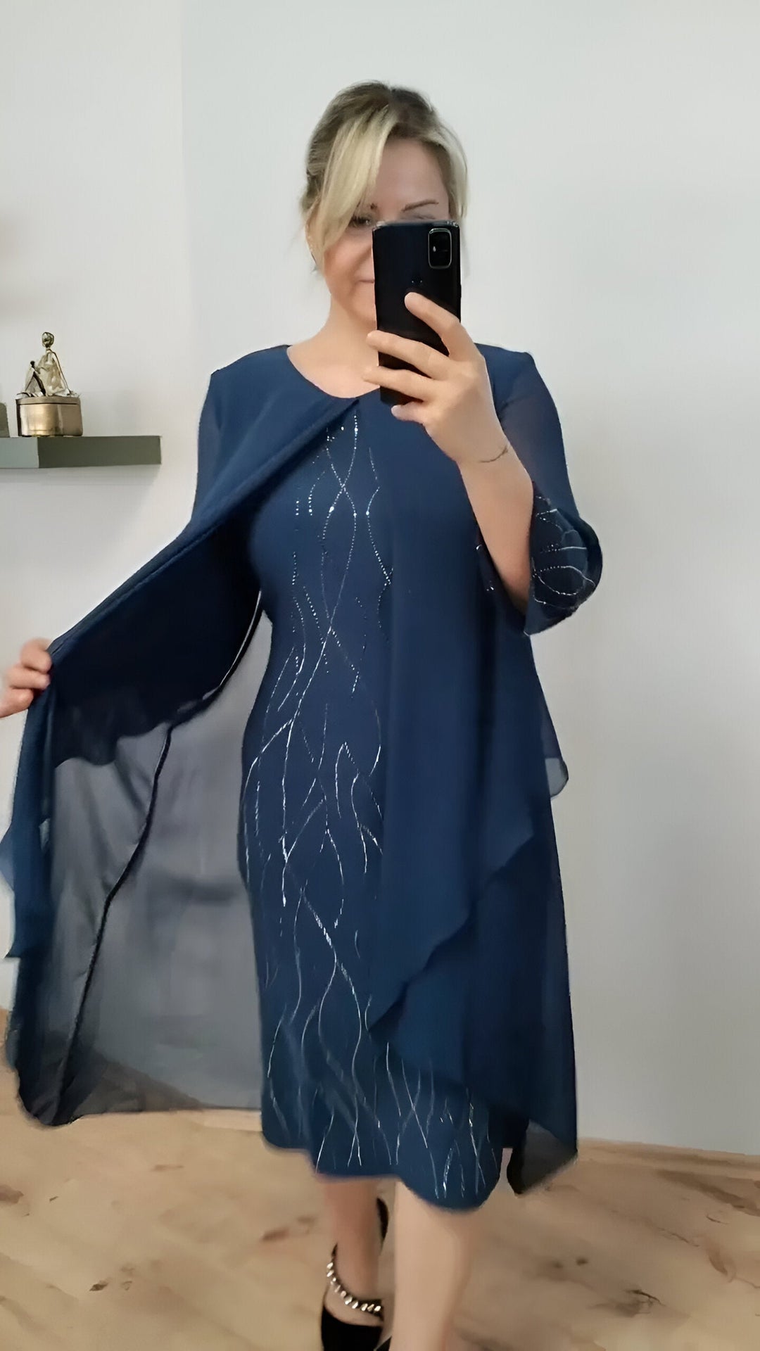 Nienke - Elegant wrap kjole