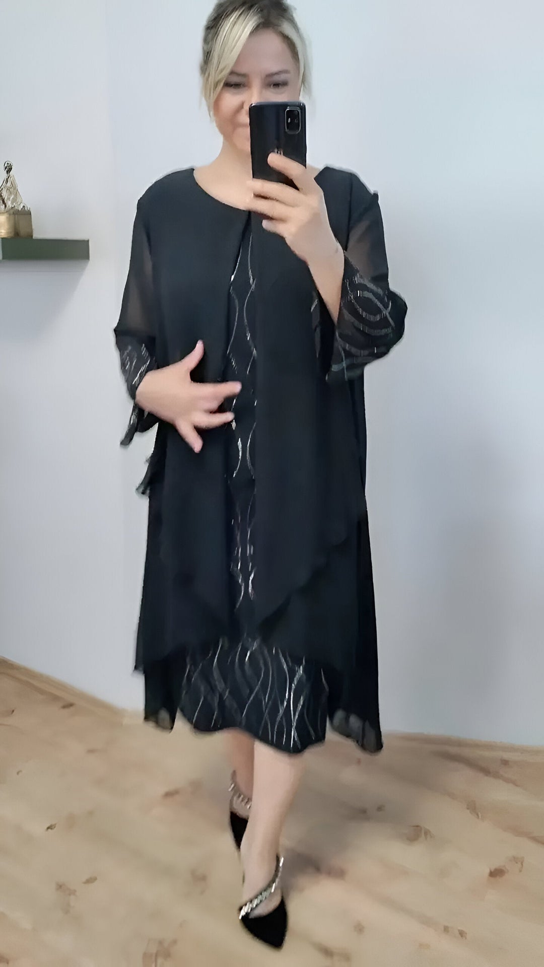 Nienke - Elegant wrap kjole