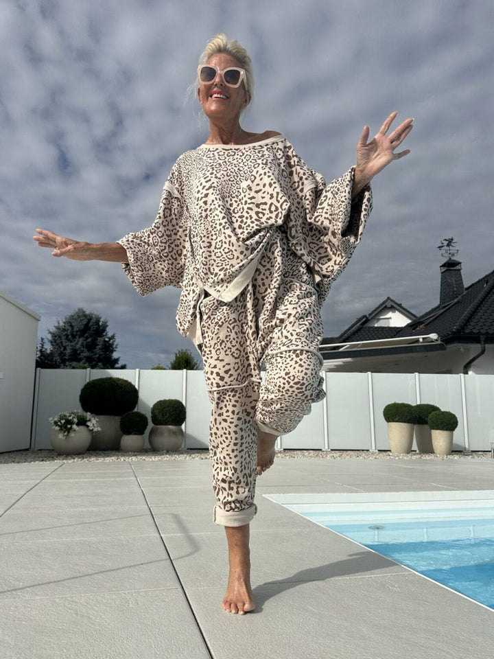 Leenora - To Delt Sæt Med Leopard Print