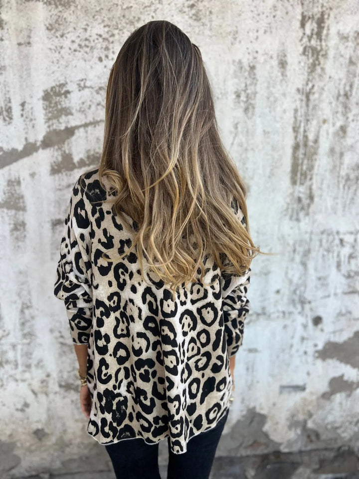 Swantje - Bluse med Rund Hals og Leopardprint