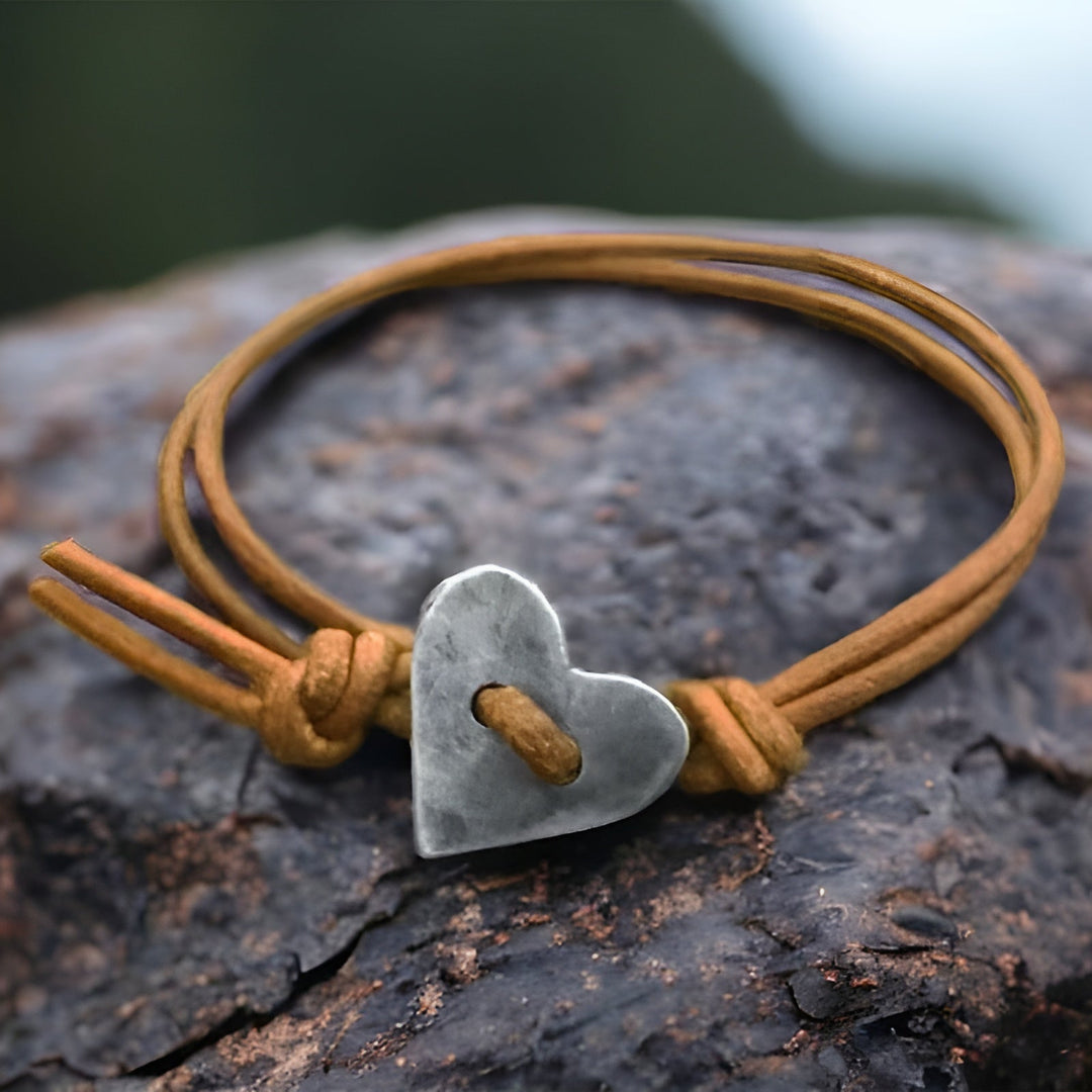 Lovenna - Håndlavet armbånd med hjertesymbol