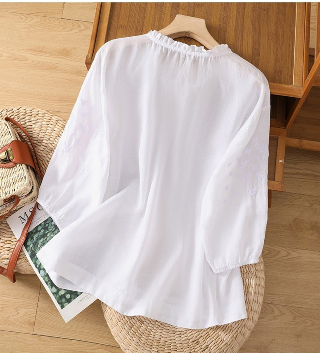 Kissina - Broderet Bomulds Bluse