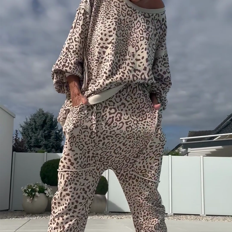 Leenora - To Delt Sæt Med Leopard Print